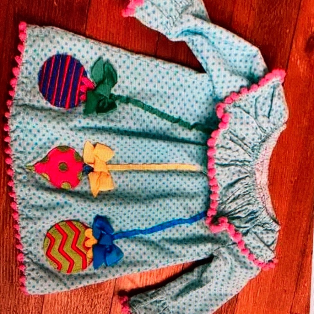 Good condition seen in pictures girls blouse